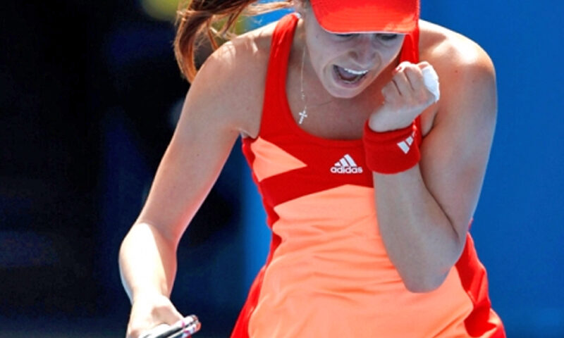 Sorana a eliminat-o Samantha Stosur, favorita 6